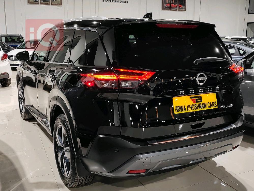 Nissan Rogue